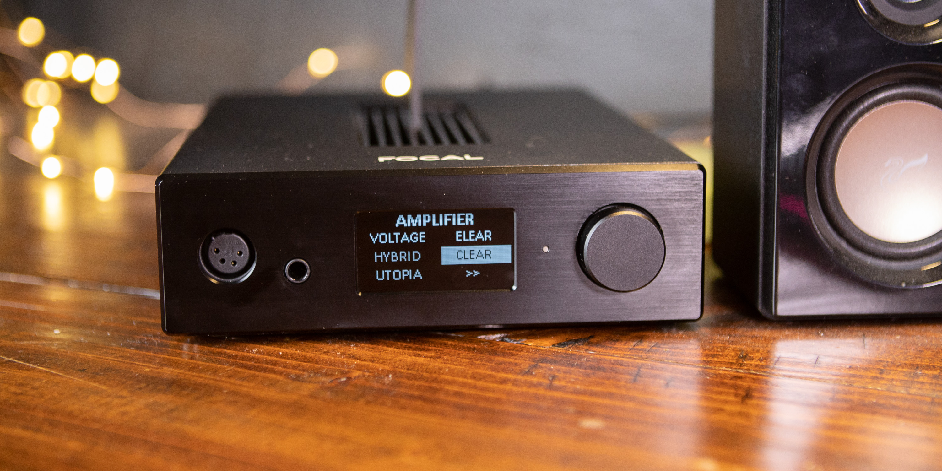 Navigating the menu of the Focal Arche headphone amp/DAC