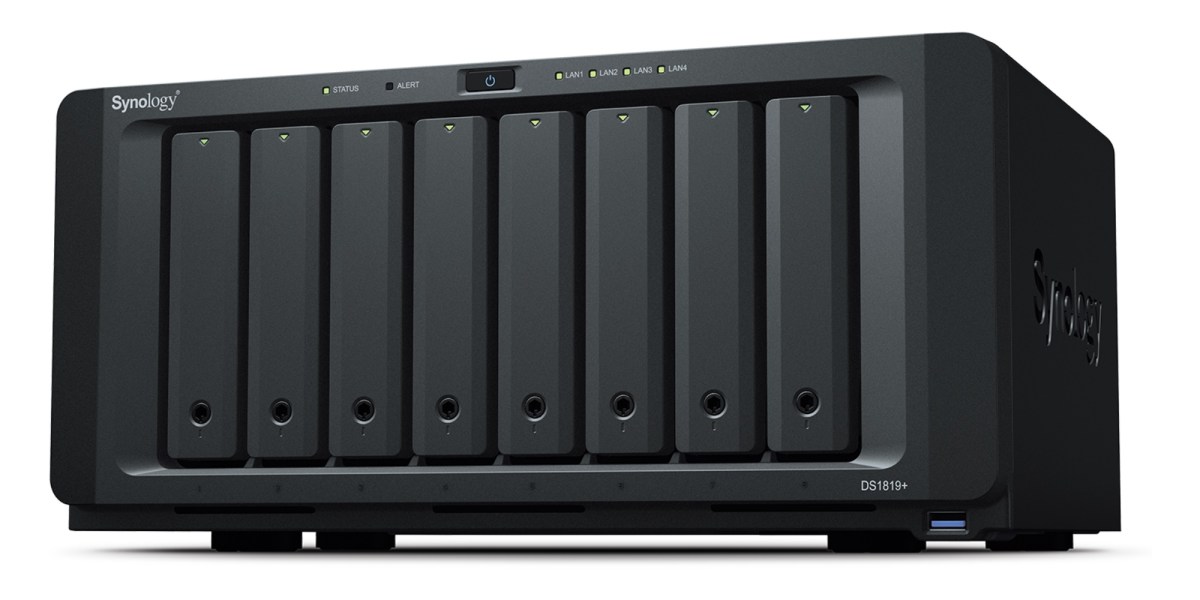 Synology DS1821+ NAS