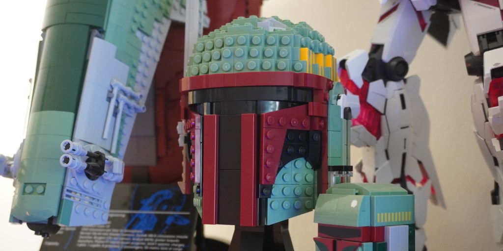 LEGO Mandalorian helmet