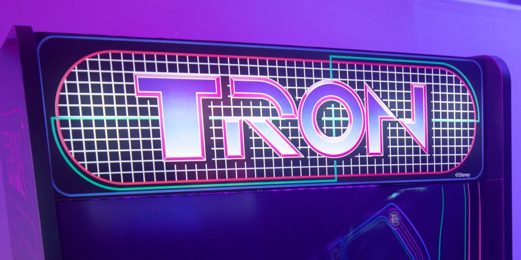 Arcade1Up Tron