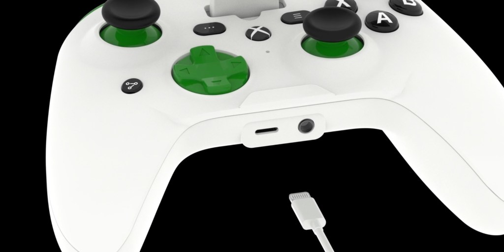 RiotPWR iPhone Xbox Controller