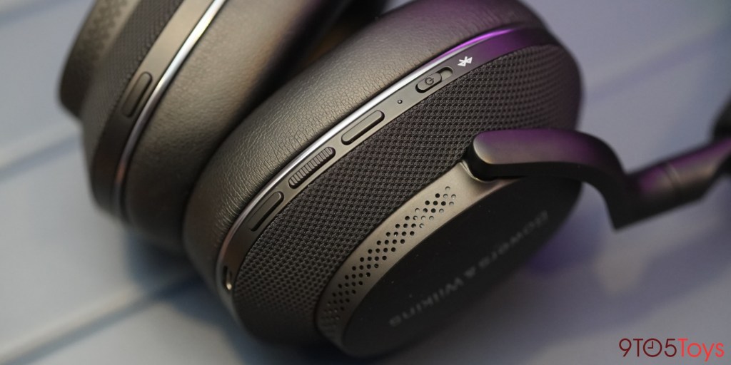 Bowers & Wilkins Px7 S2e headphones