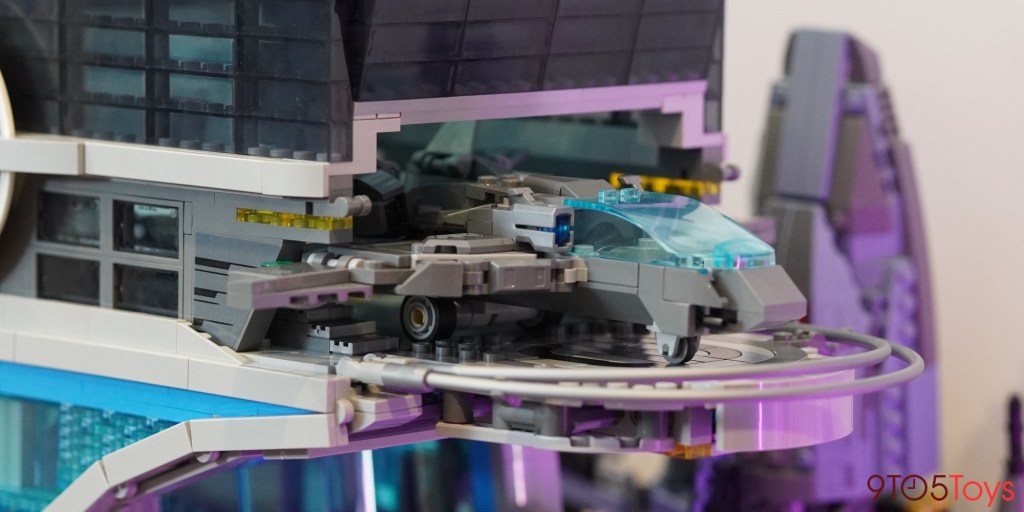 LEGO Avengers Tower quinjet