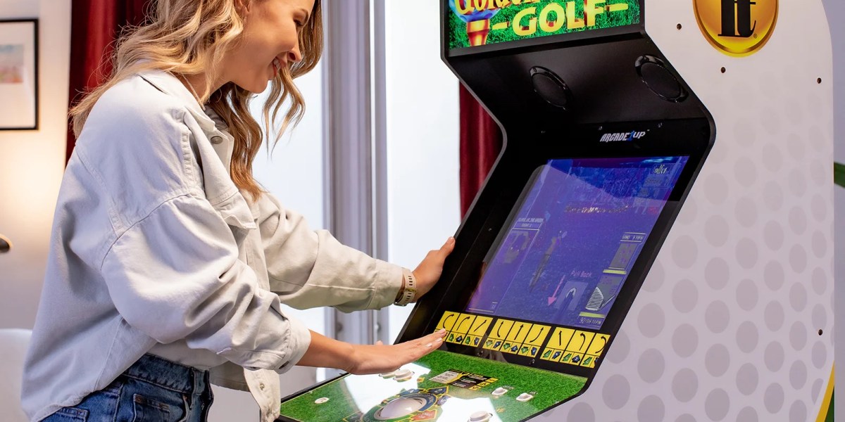 Arcade1Up Golden Tee 3D 35th Anniversary Arcade Machine