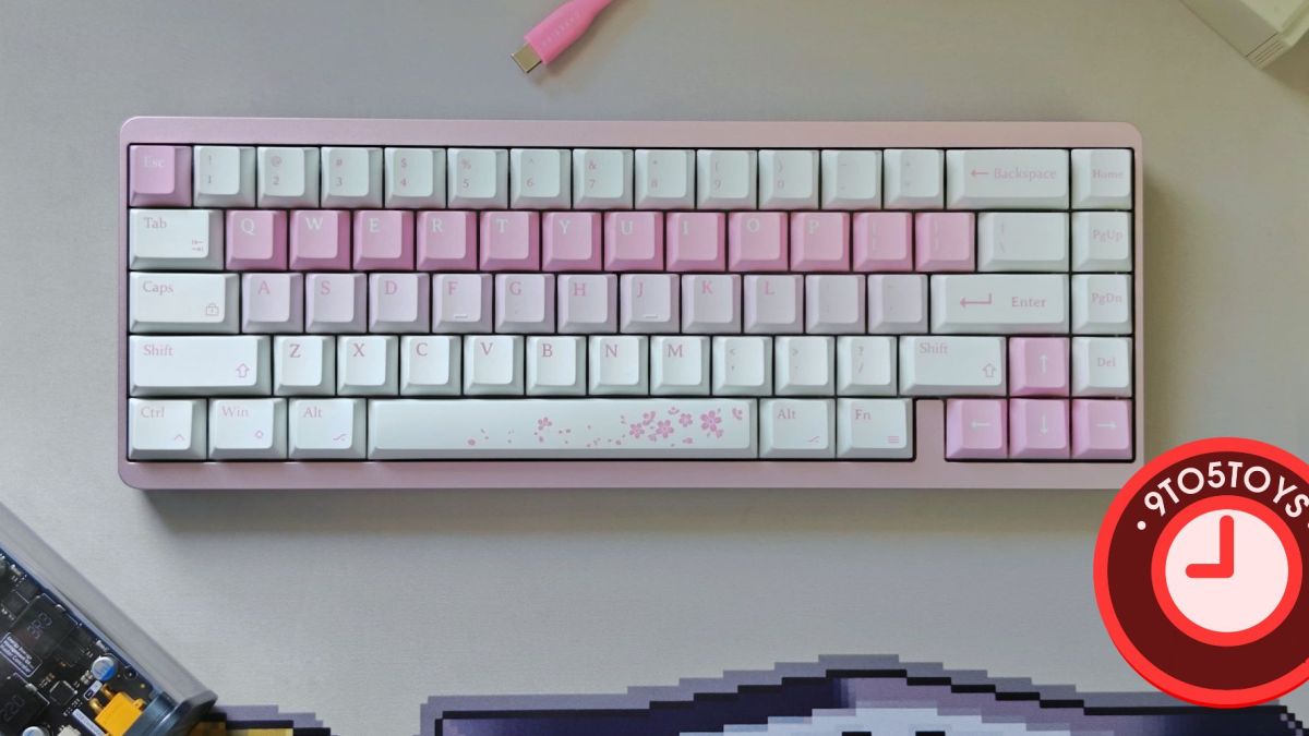 Image showing Varmilo's Muse65 HE keyboard.