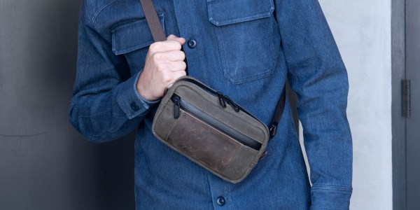 WaterField iPhone 16 Shinjuku Sling bag